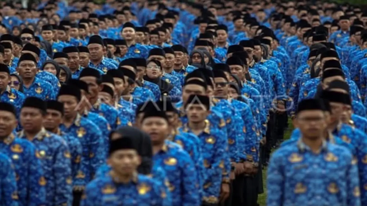 PPPK paruh waktu mendapat kesempatan menjadi penuh waktu, sementara guru PPPK penuh waktu berpeluang ikut seleksi PNS sesuai aturan pemerintah.(pinterest)