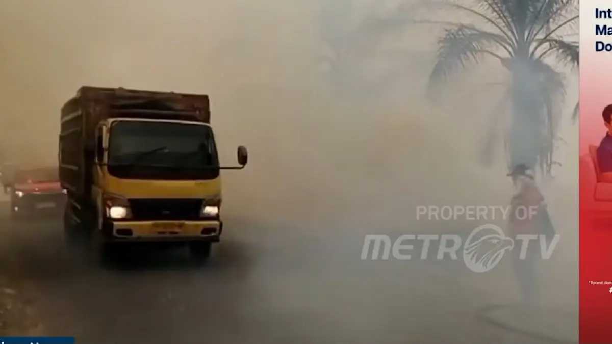 Karhutla Kotawaringin Timur mencapai 1.382 hektare dan mulai mendekati permukiman. Pemerintah menambah personel hingga sekitar 250 orang.(SC Youtube)