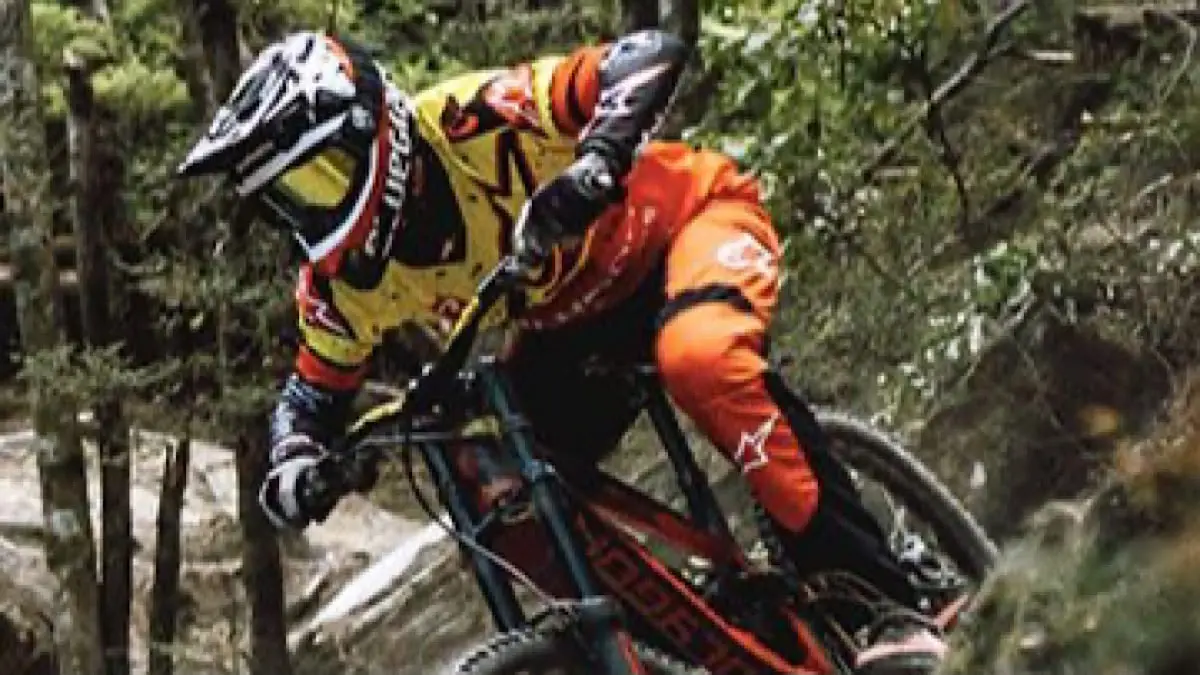 Polygon Rapture diuji atlet BMX Alam dan dinilai mudah dikendalikan. Simak karakter, spesifikasi race, teknik dasar, dan keselamatan BMX Cross.(pinterest)