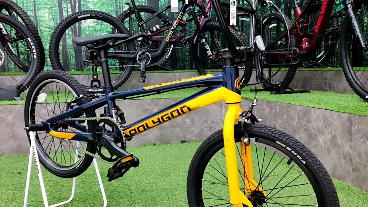 Polygon Rapture Elite menjadi BMX baru Haimin setelah mendapat dukungan Polygon. Sepeda ini akan diuji bersama Pinky Boy untuk ontelan.(SC Youtube)