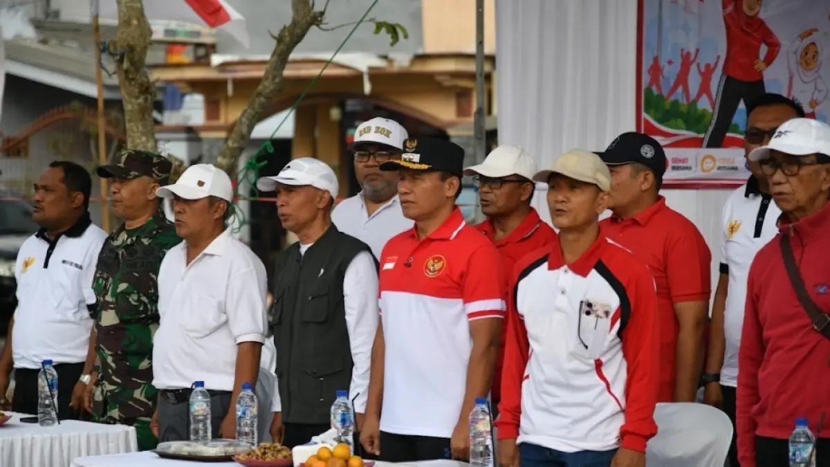Plt Bupati Tulungagung Ahmad Baharudin bersama jajaran forkopimcam Pucanglaban. (PROKOPIM)
