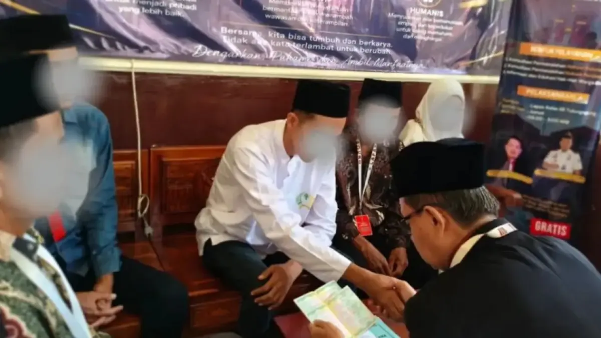  DCS, warga binaan Lapas Kelas IIB Tulungagung, akhirnya menikahi kekasihnya pada Sabtu (22/8/2026) lalu.