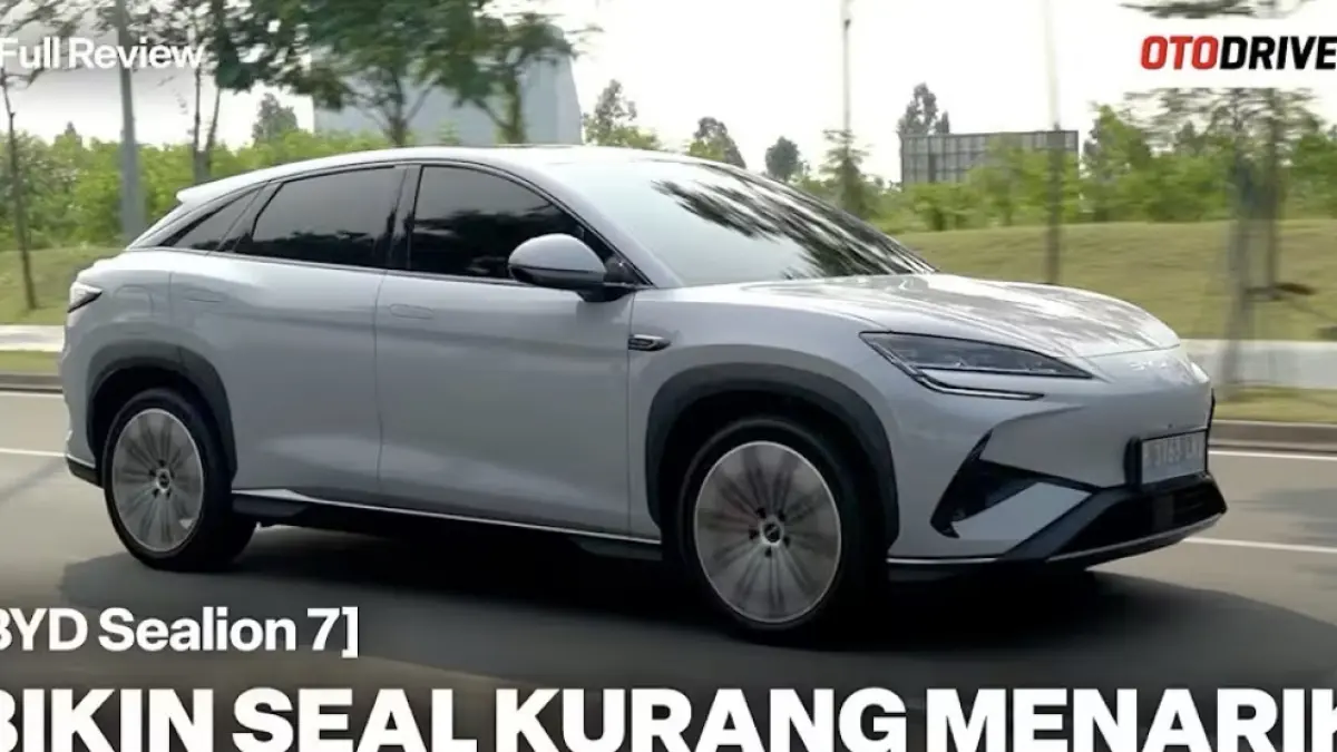 Pelajari spesifikasi dan keunggulan BYD Sealion 7. Mobil listrik crossover ini tampil tangguh dengan tenaga 522 HP dan jarak tempuh tembus 540 km.