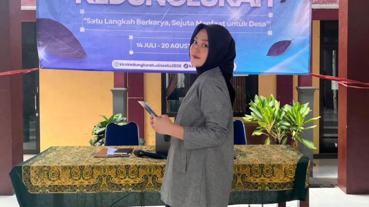 Vika Cahyani 
Putri menjadikan 
kemampuan 
komunikasi dan 
keberanian tampil di 
depan publik sebagai 
modal untuk terus 
berkembang di dunia MC.