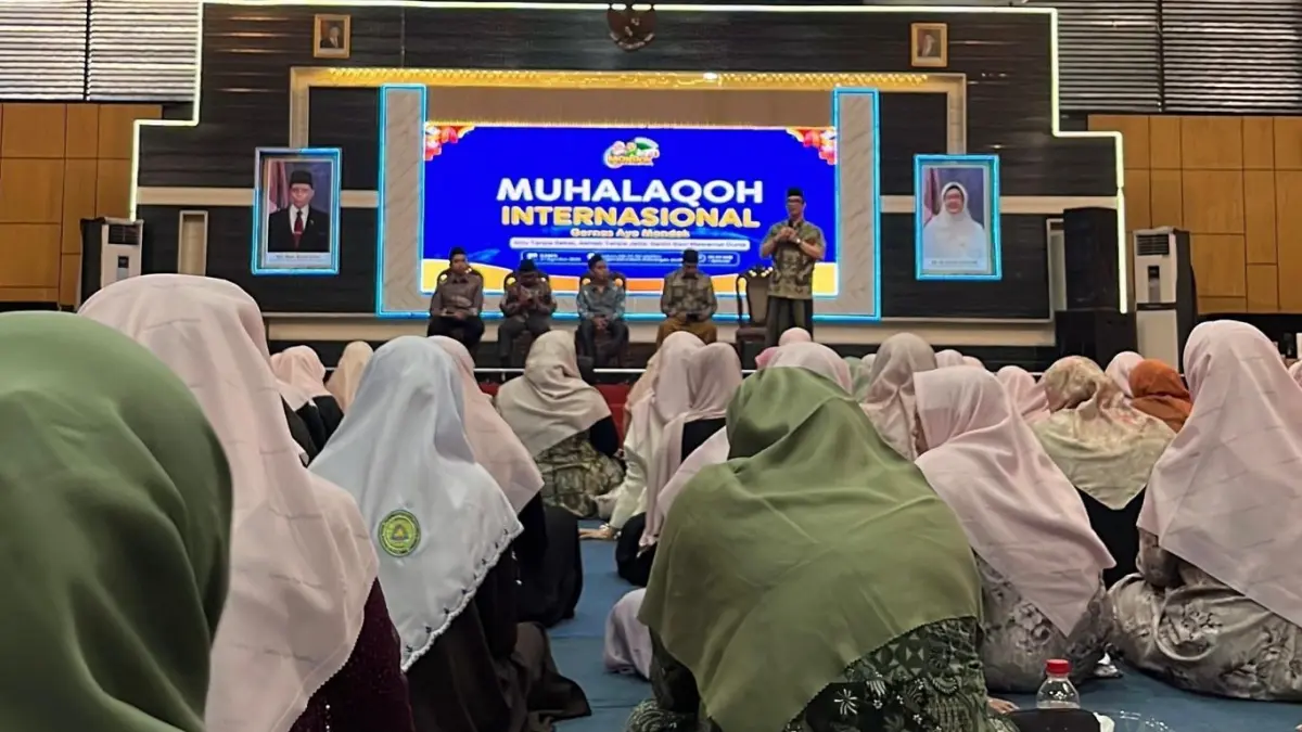 Muhalaqoh Internasional Gernas Ayo Mondok dihadiri oleh seluruh tamu undangan.