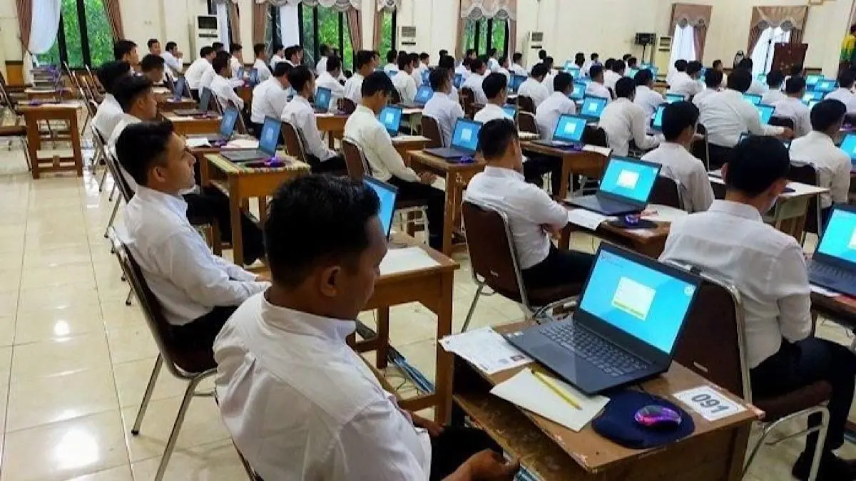 TPG Agustus 2026 belum terpantau cair. Dana yang masuk disebut TKG Juli, sementara guru P3K menunggu aturan baru soal status penuh waktu dan PNS.(PINTEREST)