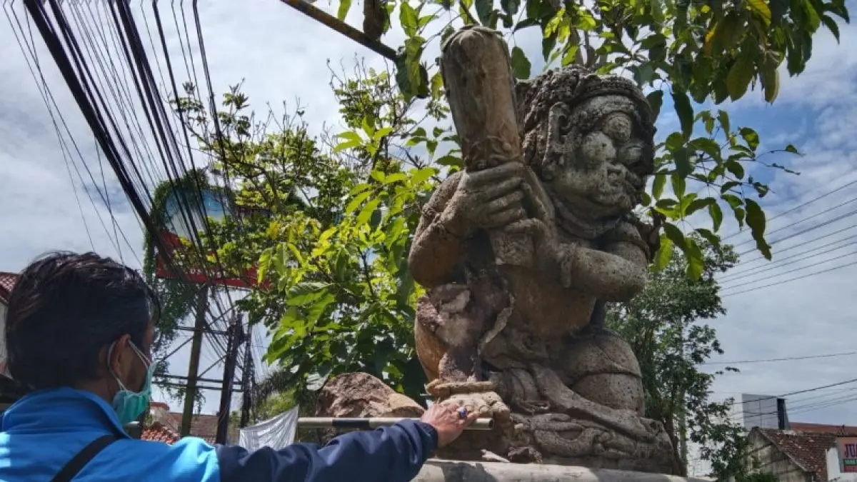 Reco Pentung berawal dari usaha rokok rumahan Sumiran Karsodi Wiryo dan pernah mempekerjakan 4.500 orang sebelum berhenti beroperasi.(ANTARA NEWS)