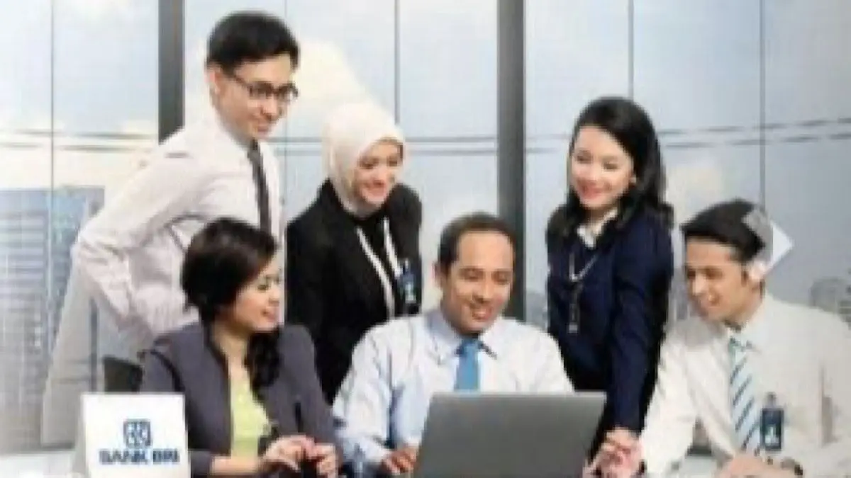 Syarat KUR BRI 2026 mencakup usia, riwayat kredit, dokumen, bukti usaha, plafon, dan ketentuan jaminan bagi calon debitur.(pinterest)