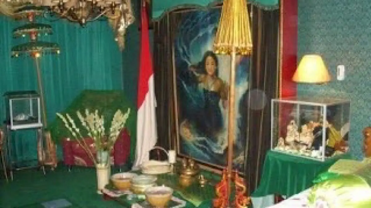 Tradisi Jawa seperti weton, nyadran, dan tembang macapat dibahas dalam ceramah yang menekankan pentingnya memahami sejarah dan leluhur.(pinterest)