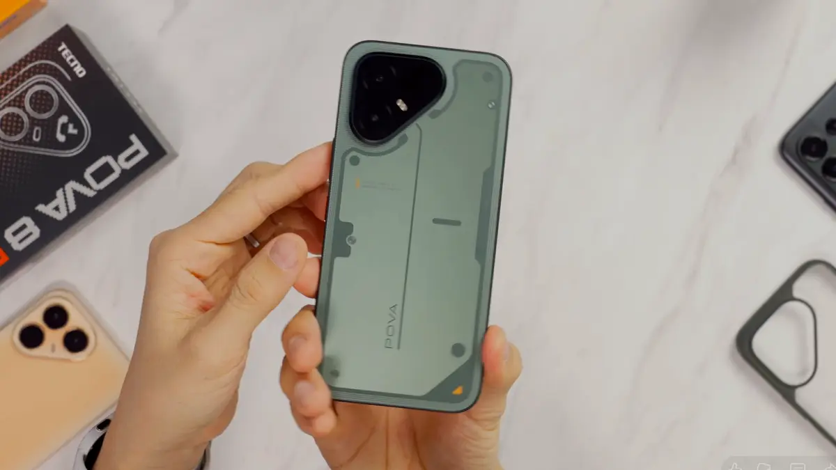 Tecno Pova 8 Pro 5G hadir dengan AMOLED 144 Hz, Dimensity 7400, baterai 6.500 mAh dan Alive Matrix. Namun harganya naik. (Youtube. com)