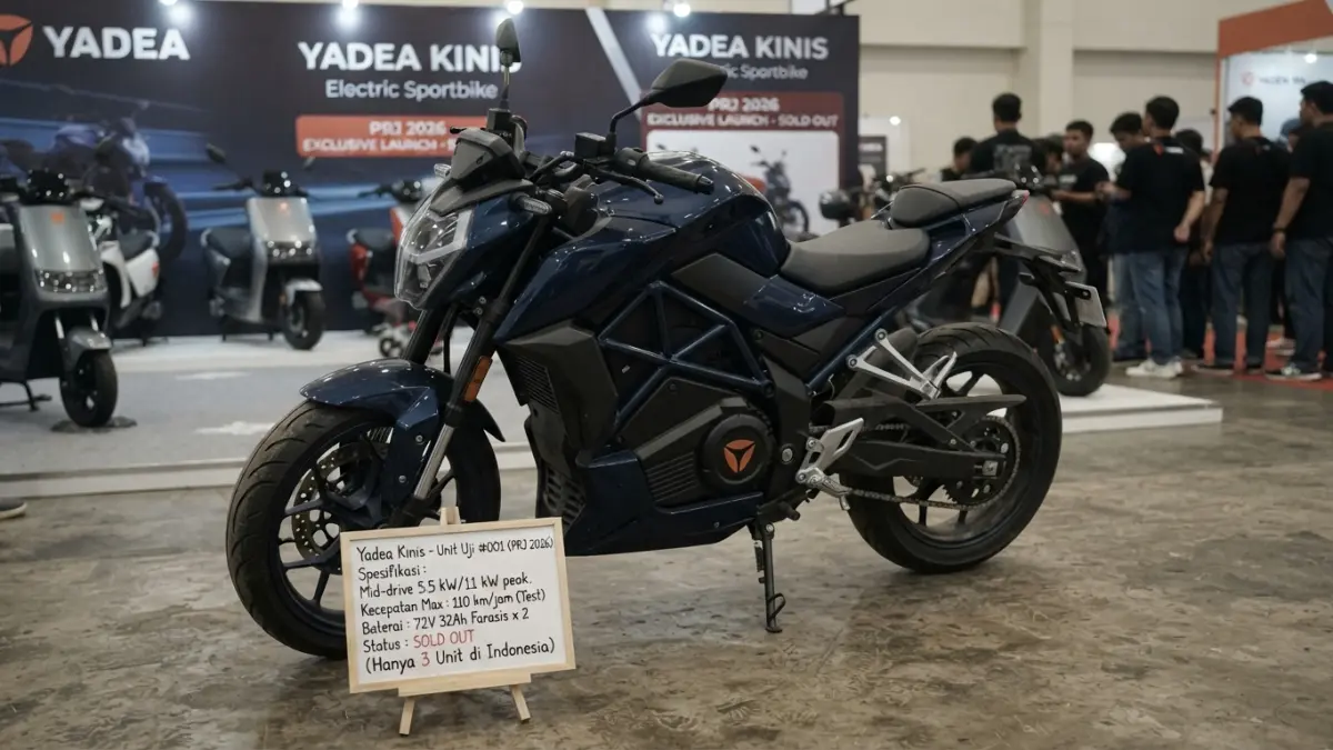 Yadea Kinis dibanderol sekitar Rp44 juta dan punya performa kencang. Motor listrik ini hanya dijual tiga unit di PRJ 2026 dan sudah sold out. (Gemini AI)