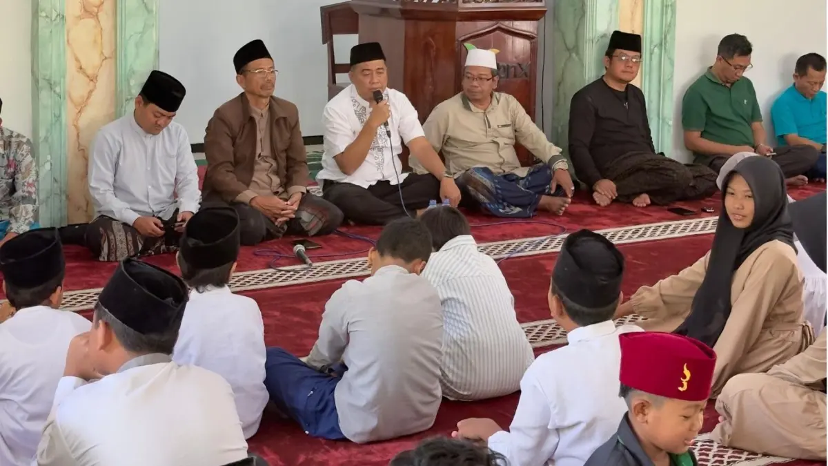 Keluarga besar PG Modjopanggoong terus menjaga semangat kepedulian dan kebersamaan melalui santunan untuk anak yatim.