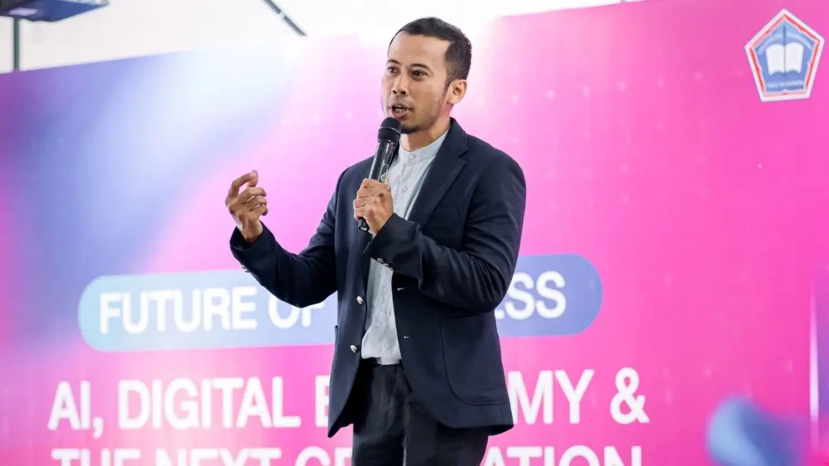 Universitas Tulungagung dorong Gen-Z siap menghadapi era AI dan bisnis digital.