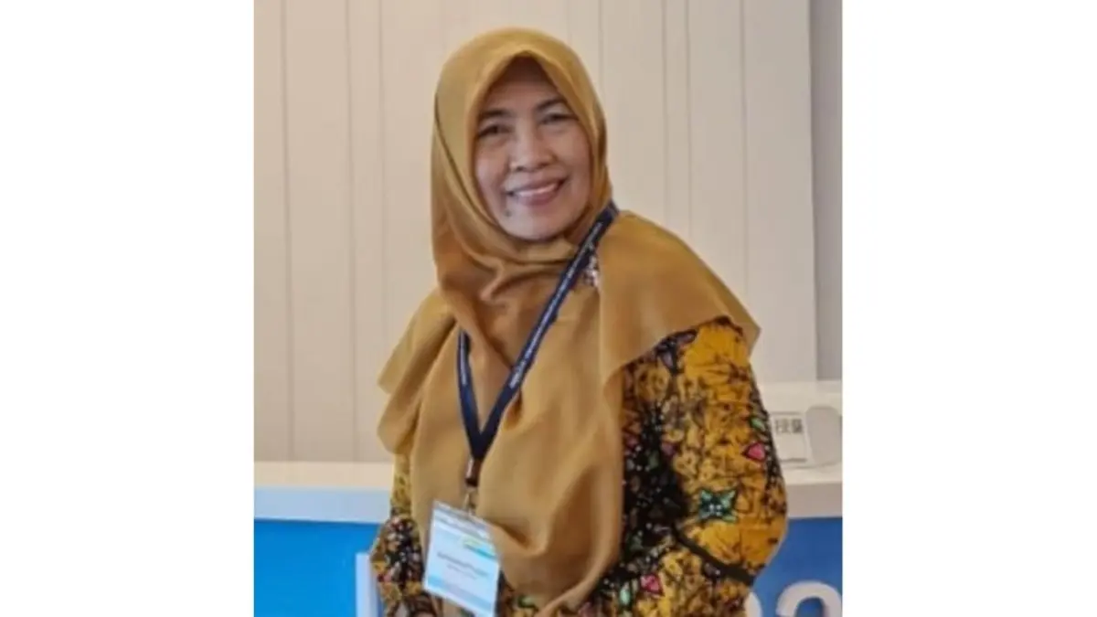 Prof. Dr. Hanik Liskustyawati, M.Kes (Guru Besar Bidang Kepakaran: Tes Pengukuran dan Evaluasi Olahraga Pendidikan)