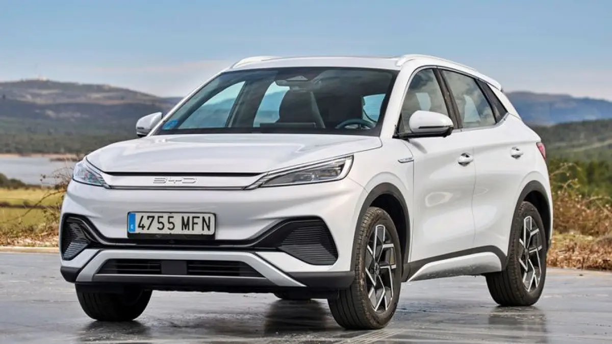 BYD Atto 1 facelift hadir dengan harga mulai Rp199 juta hingga Rp245 juta. Simak perubahan fitur, interior, baterai, dan performa terbarunya (Pinterest).