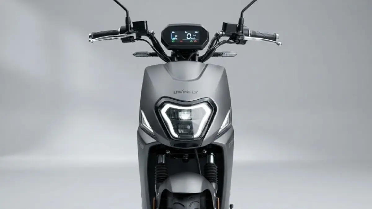 Sepeda listrik 2026 Rp3-5 jutaan menawarkan baterai awet dan fitur modern. Simak 5 model yang dibahas. (Ilustrasi Gemini AI)