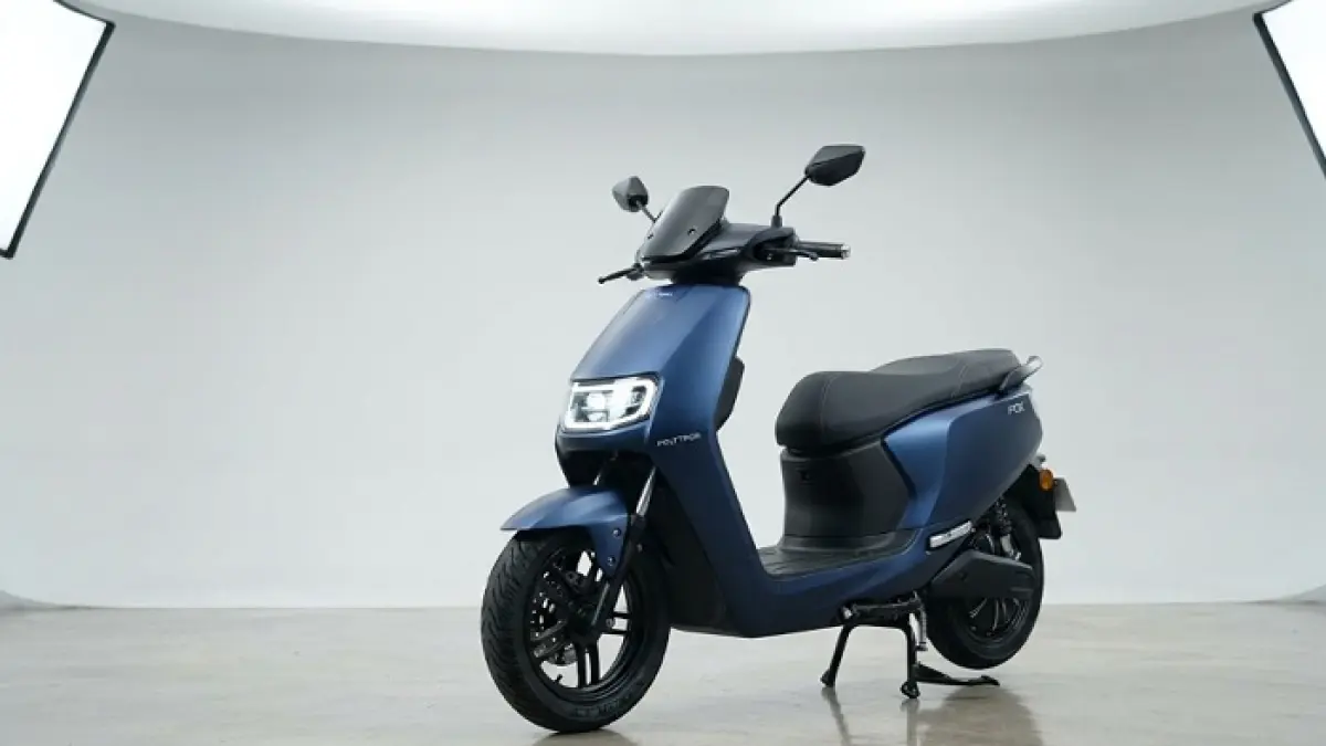 Polytron Fox 350 dibanderol Rp16,5 juta dengan baterai subscription. Simak fitur dan performanya. (Ilustrasi Gemini AI)