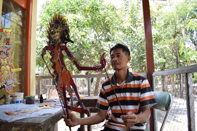 mulai-ditinggal-karena-rumit-dan-bahan-baku-langka