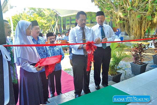 disdikpora-trenggalek-meningkatkan-pendidikan-memajukan-kebudayaan