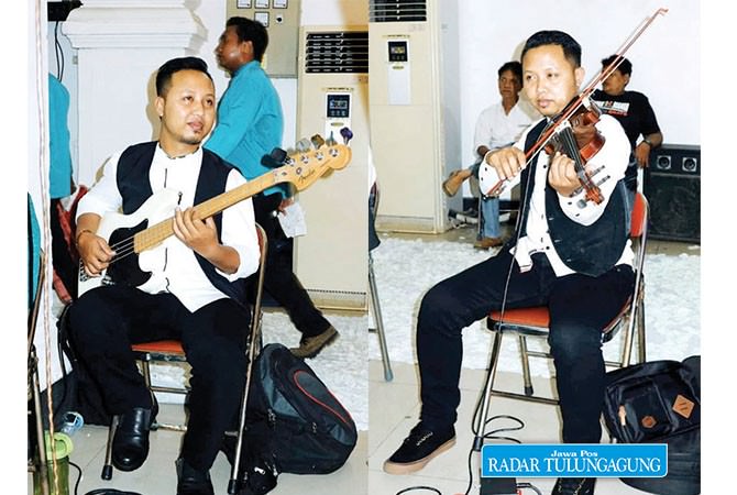 mengenal-si-kembar-d2-sarjana-pertanian-yang-tekuni-musik-gambus