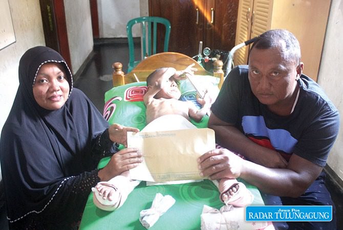 orangtua-aldrine-dimas-yudistira-manfaatkan-beli-oksigen-dan-nebulizer