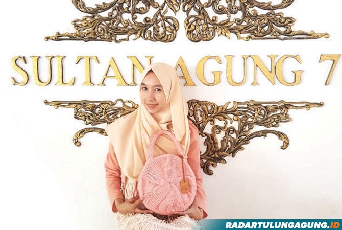 niken-mayasari-tekuni-usaha-rajutan