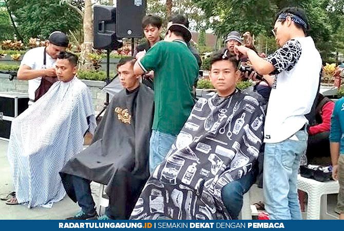 barber-brother-komunitas-tukang-cukur-di-kota-keripik-tempe