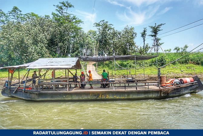aktivitas-perahu-tambangan-pascapembukaan-jembatan-ngujang-2