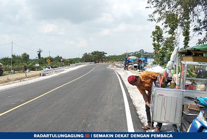 jembatan-ngujang-2-usai-diresmikan-presiden-jokowi-beralih-fungsi