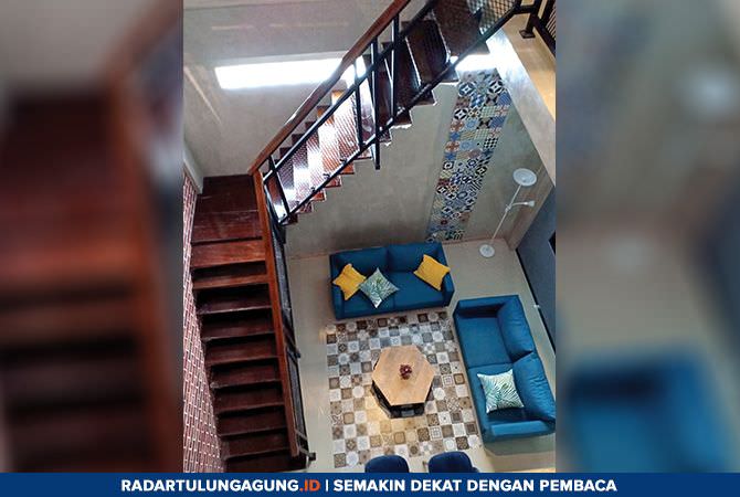 konsep-gaya-industrial-material-besi-dan-dinding-concrete