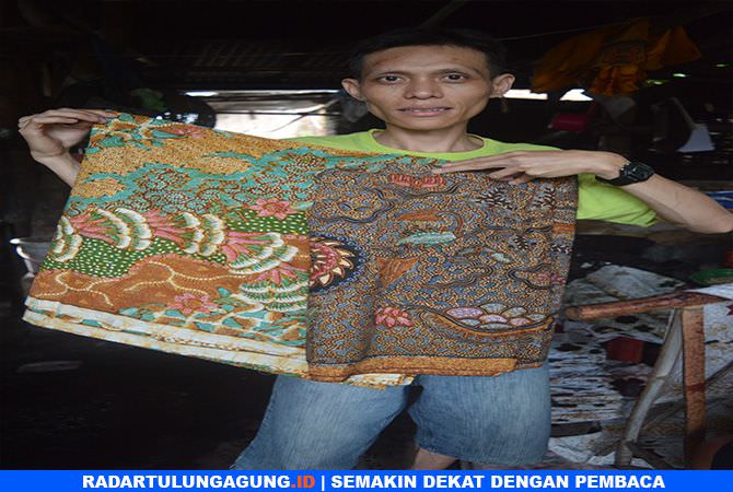 asroful-perajin-batik-tulis-padukan-motif-klasik-dan-modern-2-habis