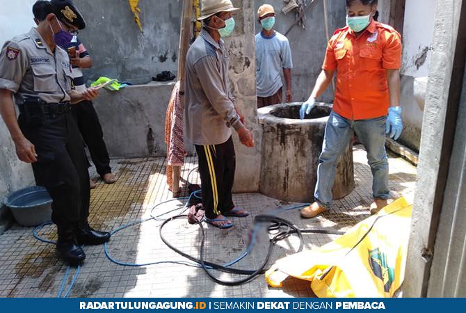 berlangsung-satu-jam-begini-proses-evakuasi-jenazah-dari-dalam-sumur