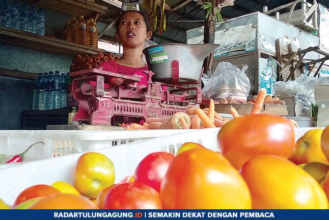 harga-tomat-melambung-sepi-pembeli