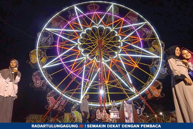 permainan-khas-pasar-malam-ini-masih-eksis-dimainkan-para-pengunjung