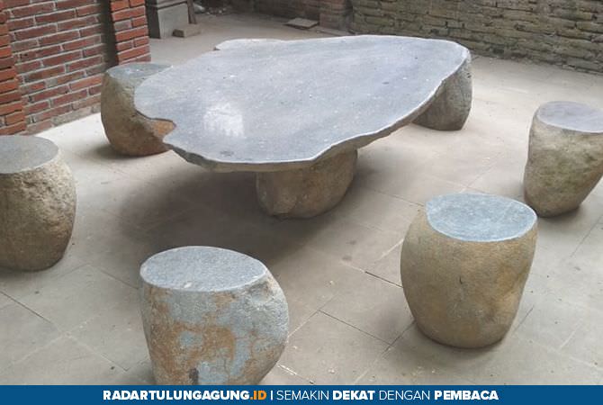 simak-proses-pembuatan-perabot-dari-batu-alam