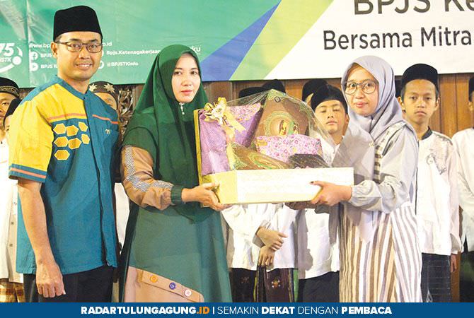 bpjs-ketenagakerjaan-peduli-anak-yatim