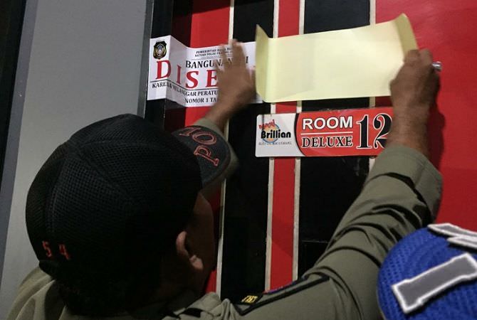 lagi-pemkot-blitar-segel-room-karaoke-maxi-brillian-jelang-tahun-baru