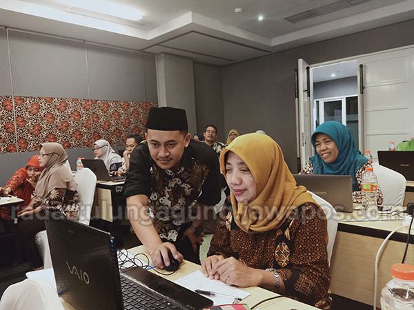 buat-aplikasi-belajar-online-aktif-beri-pelatihan