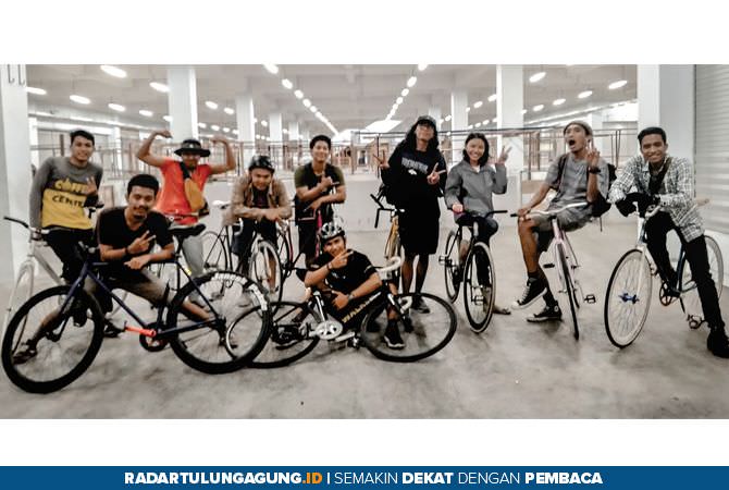 hanya-bisa-pasrah-saat-laju-sepeda-tak-terkendali