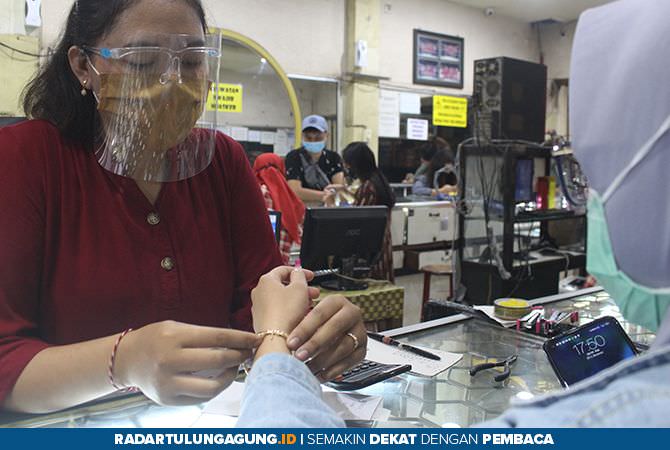 harga-meroket-jual-emas-meningkat-15-persen