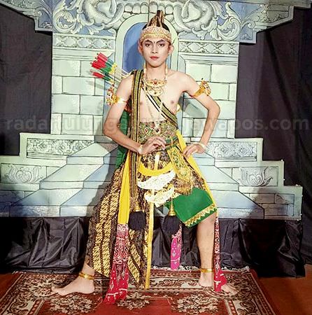 mengenal-vicky-krisna-setiawan-pegiat-seni-wayang-orang-asal-blitar