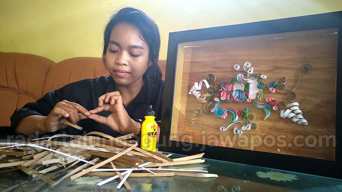 dari-sketsa-gambar-maf-rikhatu-mubayyana-kembangkan-quilling-paper