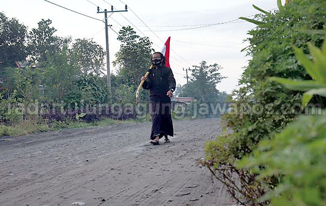 jalan-23-km-ajak-pemuda-blitar-tak-lupakan-perjuangan-pahlawan