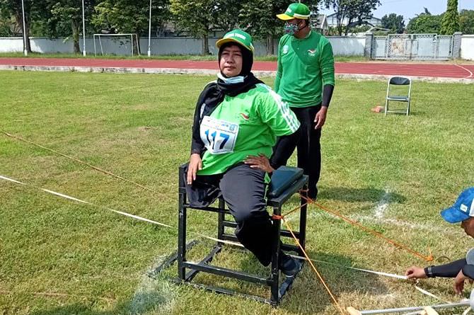 penyandang-tunadaksa-peraih-medali-emas-pepraprov-jatim-2021