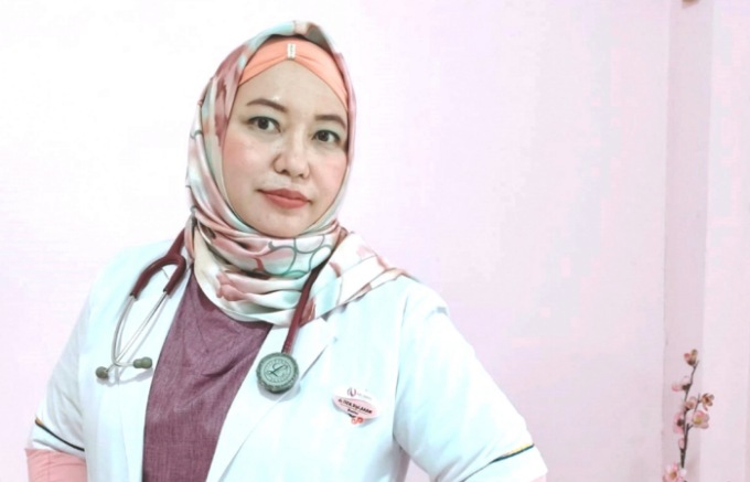 CANTIK ITU LUAR DALAM: Dr Tien Indra Navarone Dipl AAAM CIBTAC memiliki perjalanan panjang membangun karir di dunia kecantikan.(dok. pribadi)