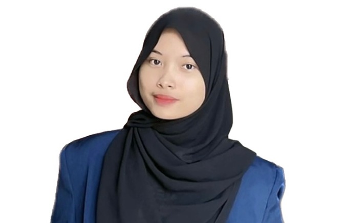 Azizah Putri A. P. P., Mahasiswi S-1 Farmasi Universitas Airlangga