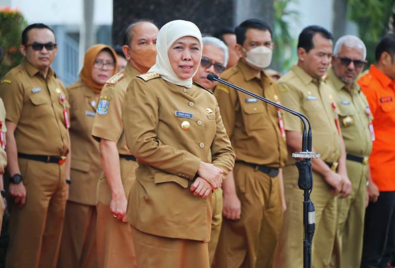 Gubernur Khofifah memberikan arahan kepada ASN di lingkungan Pemprov Jatim. (ISTIMEWA)