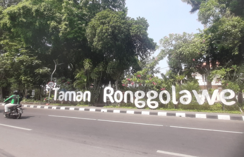 BERSEJARAH: Taman ini dahulu menjadi lokasi pertahanan mempertahankan kemerdekaan 29 November 1945. (MAHRUS/RADAR SURABAYA)