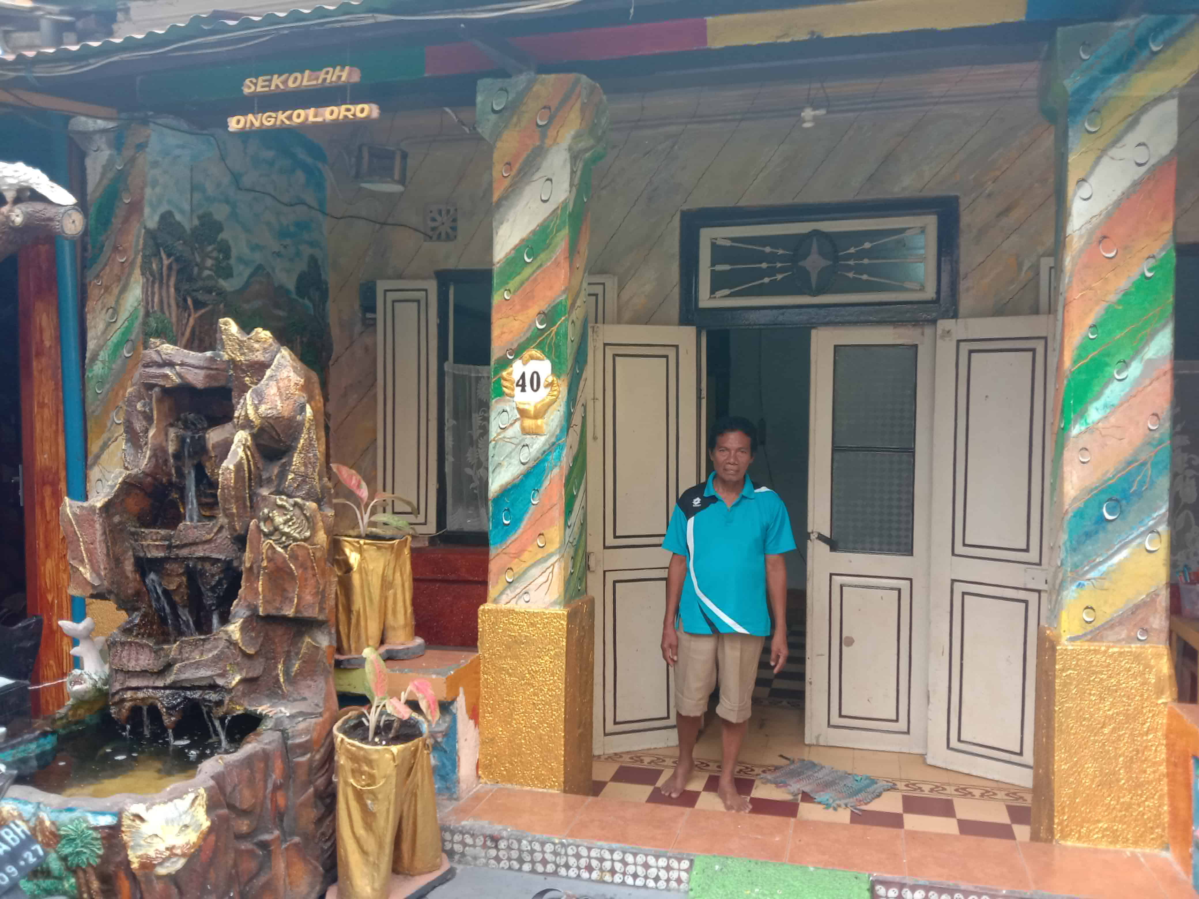 BERUSIA DUA ABAD: Sekolah Ongko Loro yang ada di Kampung Lawas Maspati. (FAJAR/RADAR SURABAYA)