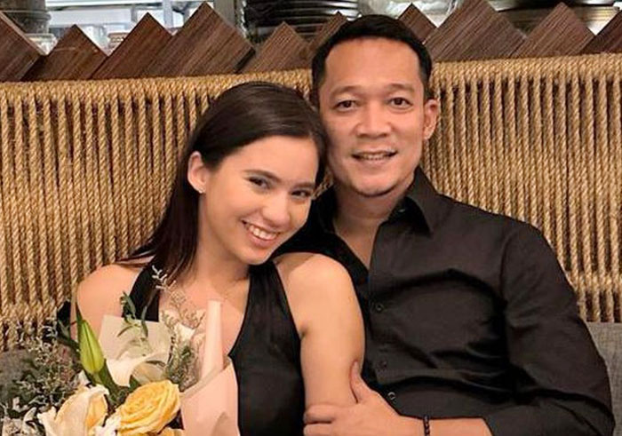 SUDAH DIKENALKAN IBU: Karen Nijsen dan kekasihnya Fauzan Rachmansyah.